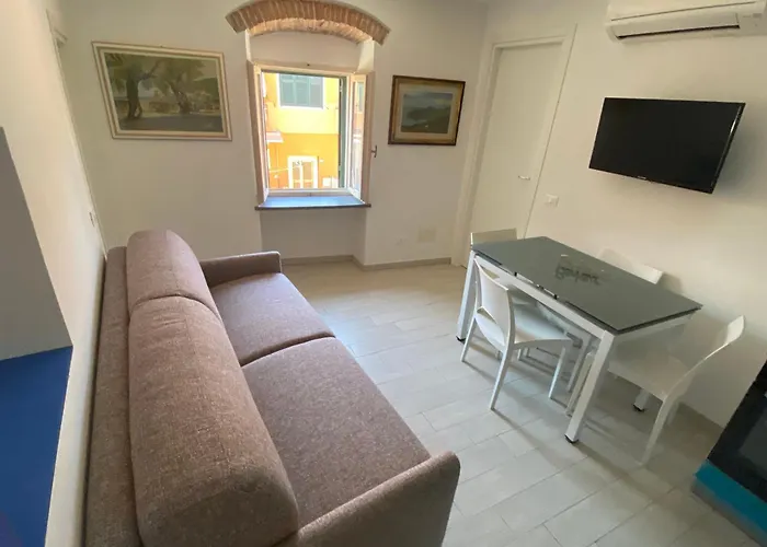 Antonella House, Porto Azzurro