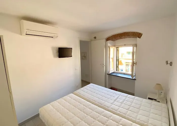 Antonella House, Porto Azzurro
